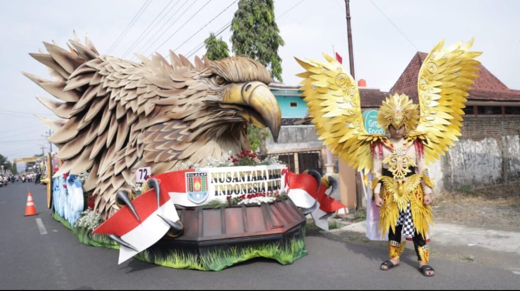Kontingen Kilang Pertamina Cilacap Raih Juara Karnaval Mobil Hias HUT ke-79 RI Pemkab&nbsp;Cilacap