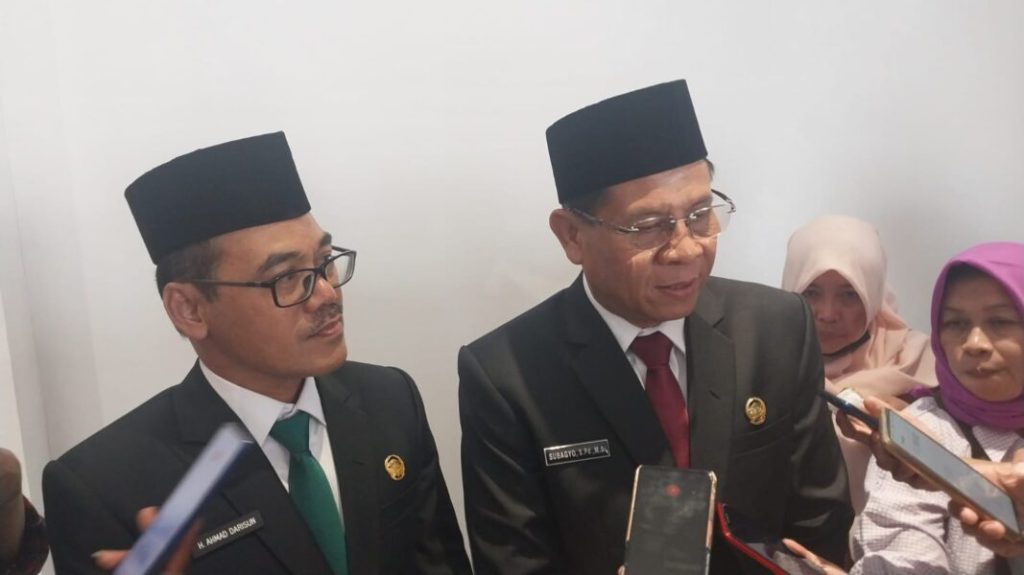 Kenalkan Pasangan Sadewo – Lintarti, Darisun Sampaikan Akronim&nbsp;Santri