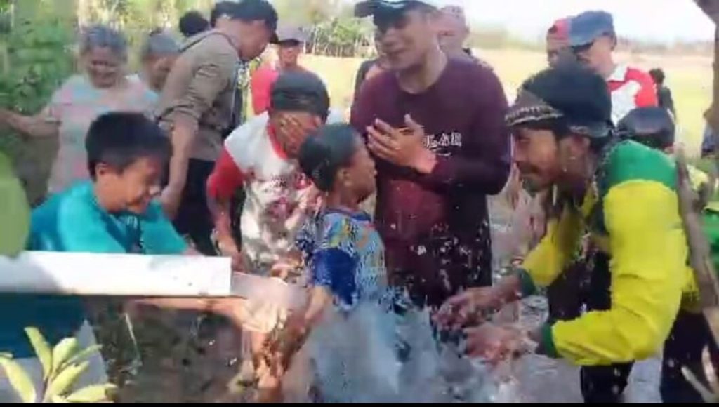 Warga Tiga Desa Kecamatan Rawalo Akirnya Bisa Menikmati Air Sungai&nbsp;Serayu